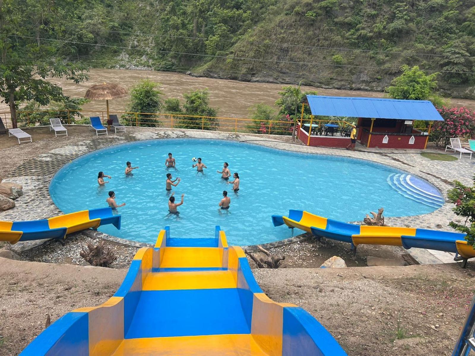 River Fun Beach Resort Gorkha ภายนอก รูปภาพ