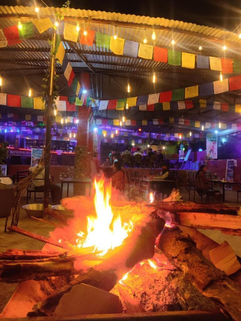River Fun Beach Resort Gorkha ภายนอก รูปภาพ