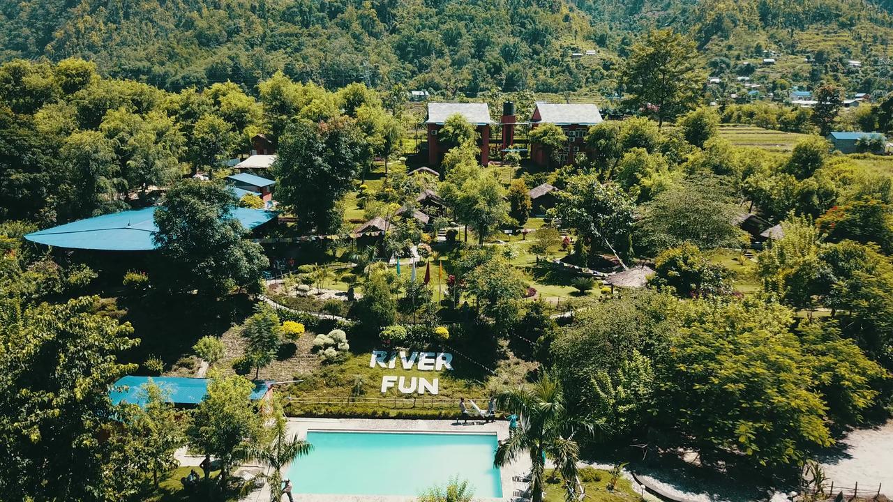 River Fun Beach Resort Gorkha ภายนอก รูปภาพ
